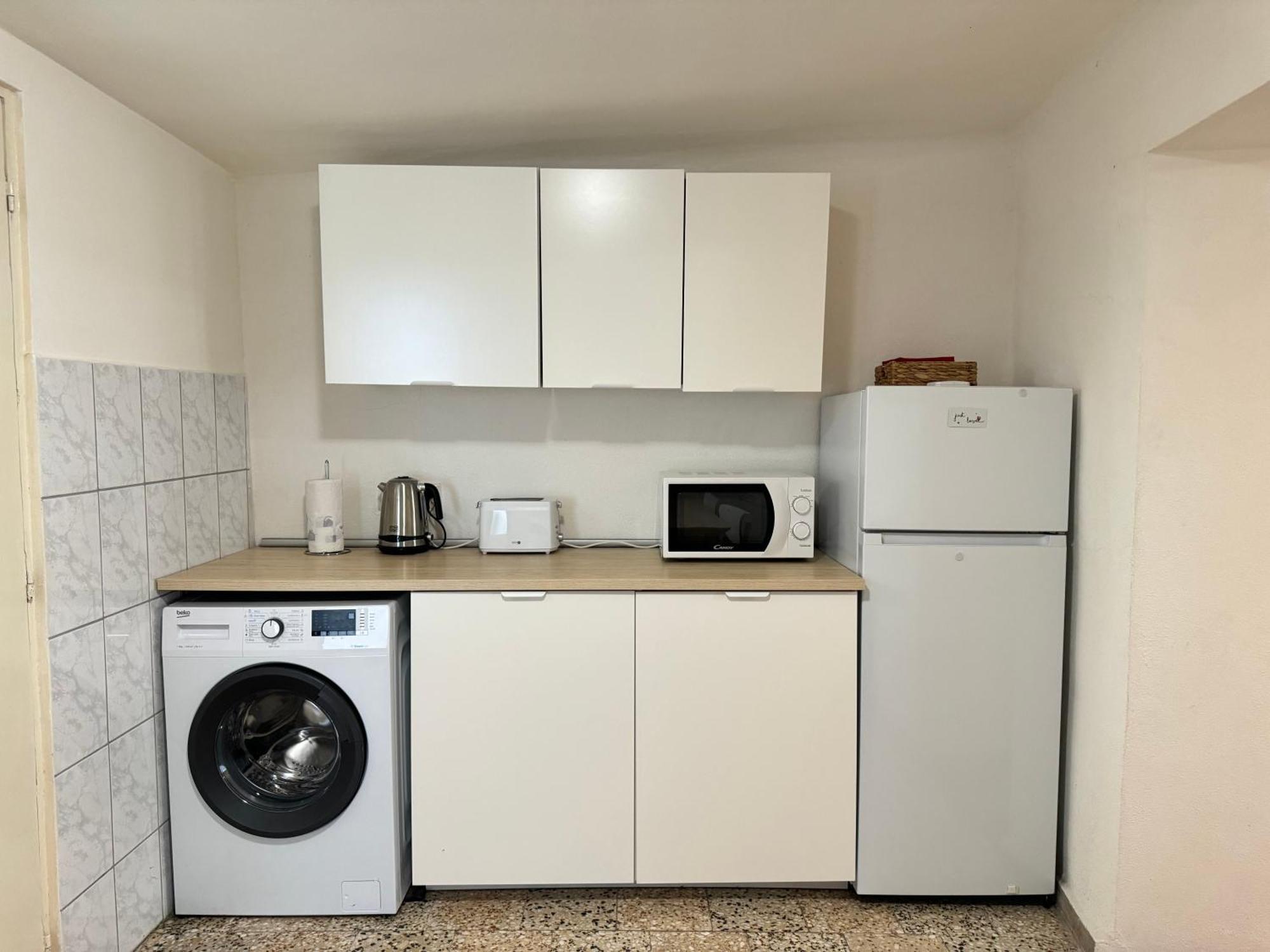 Charming Studio Ideal For Getaways Or Workations In Sibiu'S Medieval City Center Bagian luar foto