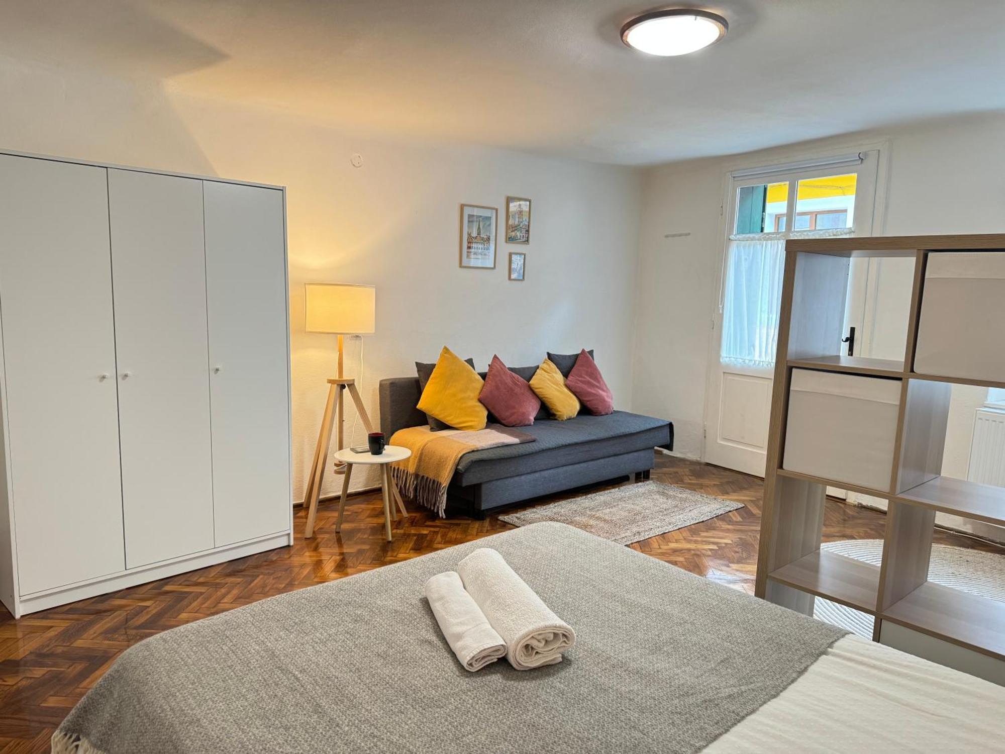 Charming Studio Ideal For Getaways Or Workations In Sibiu'S Medieval City Center Bagian luar foto