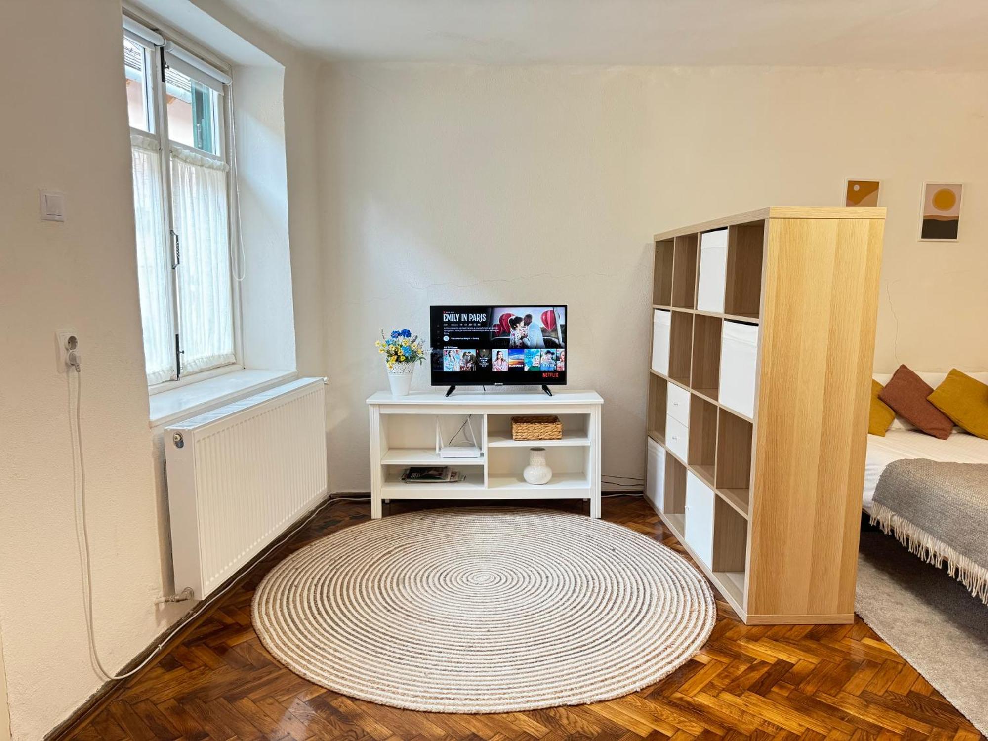 Charming Studio Ideal For Getaways Or Workations In Sibiu'S Medieval City Center Bagian luar foto